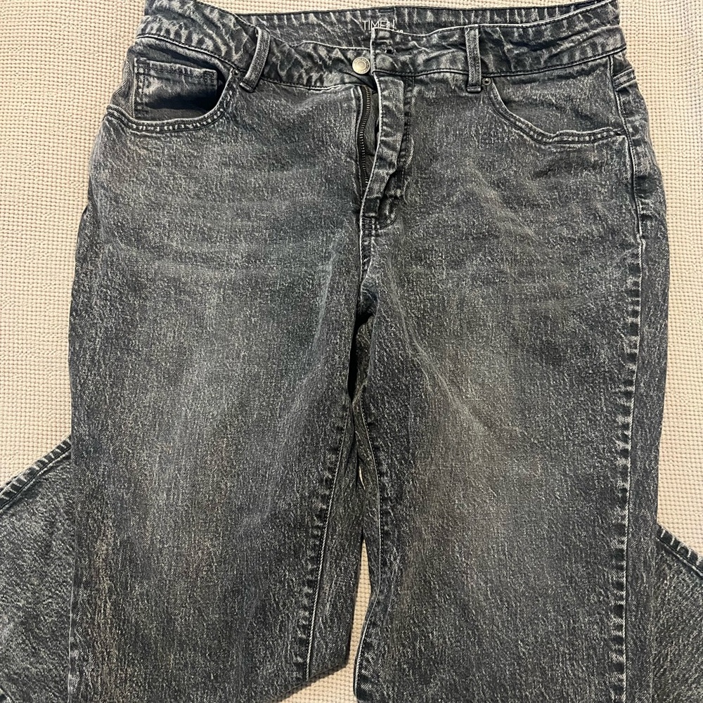 Time & Tru (Walmart) ankle cropped black/grey denim.